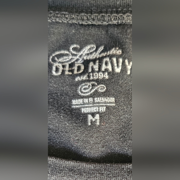 Women's Old Navy Softest Long Sleeve T-Shirt Medium - Picture 4 of 5